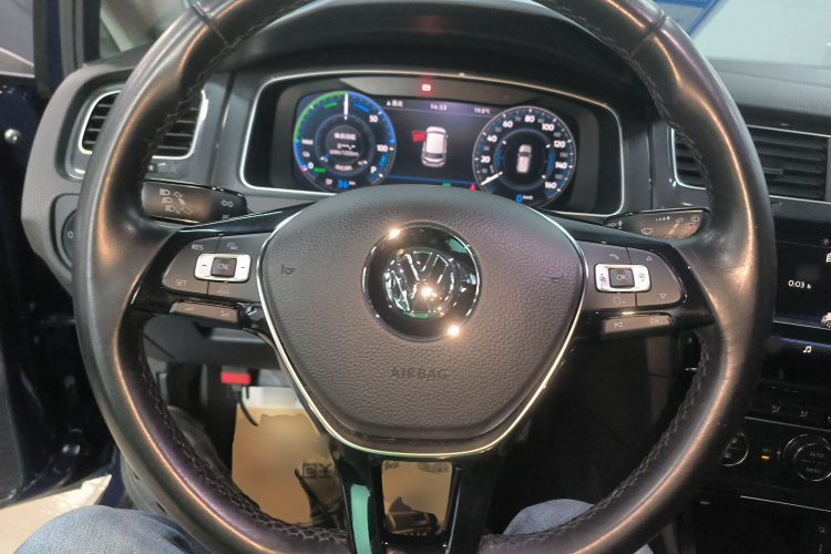 Volkswagen Golf New Energy (Imported) 2019 صورة سيارة #11