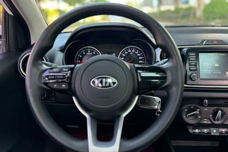 起亚 焕驰 2018 汽车图片 #11