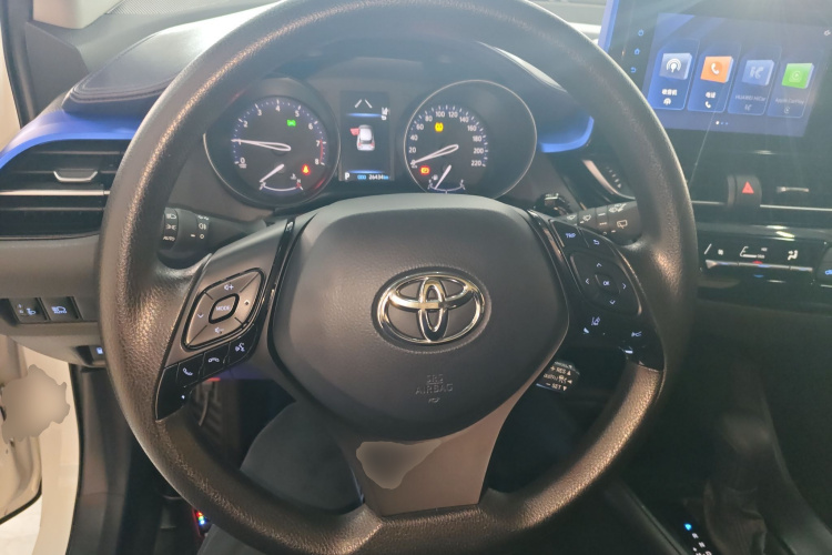 Toyota C-HR 2023 immagine di auto #11