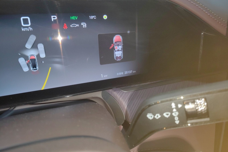 Denza Z9GT 2024 #11 Denza Z9GT 2024 car image #11