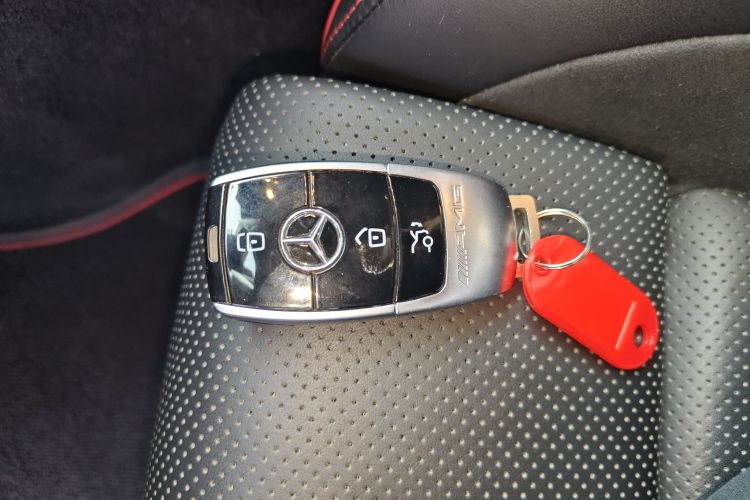 Mercedes-Benz E AMG 2019 immagine di auto #11