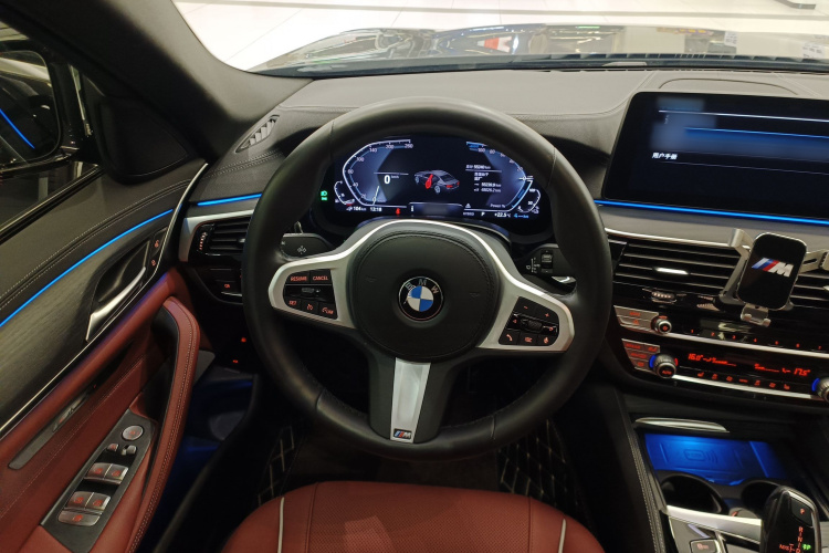 BMW 5 Series New Energy 2021 #11 BMW 5 Series New Energy 2021 car image #11