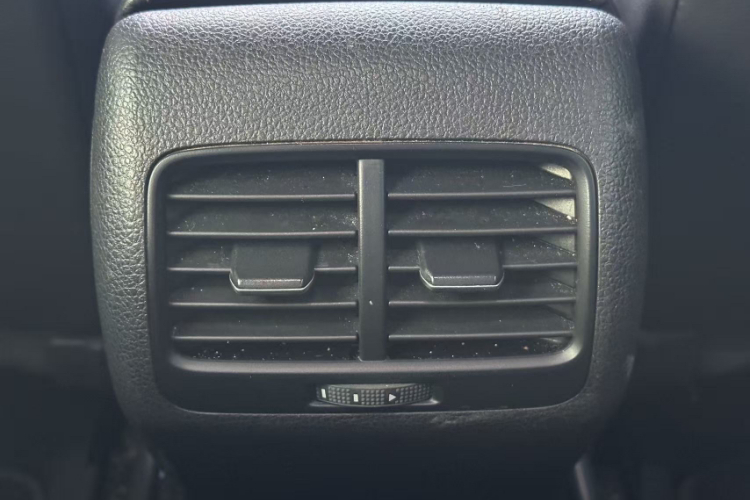 Volkswagen Golf New Energy (Imported) 2018 صورة سيارة #11