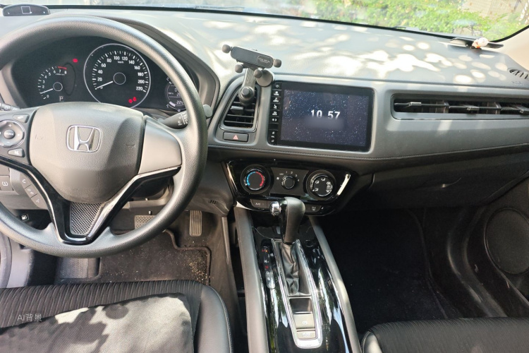 Honda VEZEL 2020 #11 Honda VEZEL 2020 car image #11