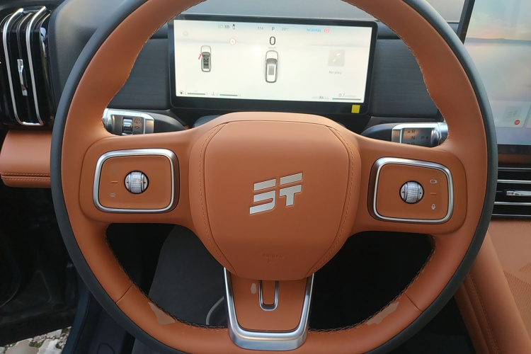 Jetour X70L 2025 car image #11