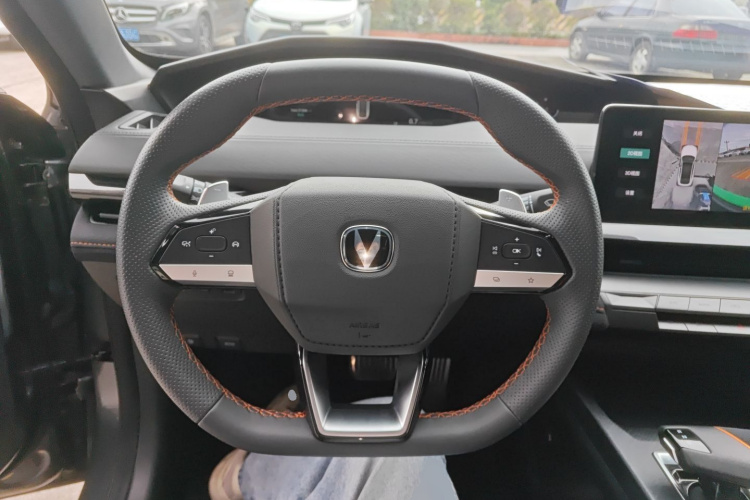 Changan UNI-V 2022 car image #11