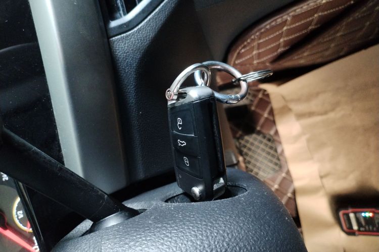 Volkswagen Lavida 2019 car image #11