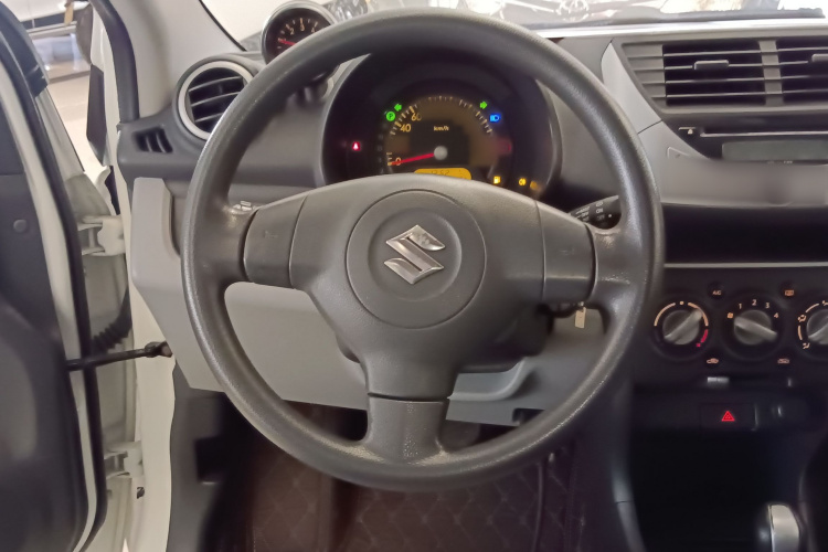 Suzuki Alto 2016 car image #11