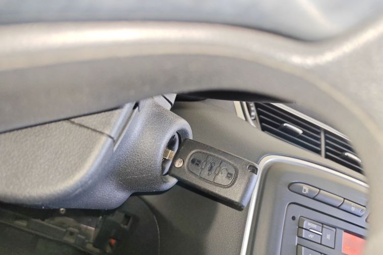 标致 标致308 2015 汽车图片 #11