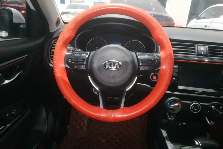 Kia Rio Cross 2019 car image #11