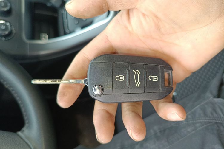 Citroen C4 C-Quatre 2017 #11 Citroen C4 C-Quatre 2017 car image #11