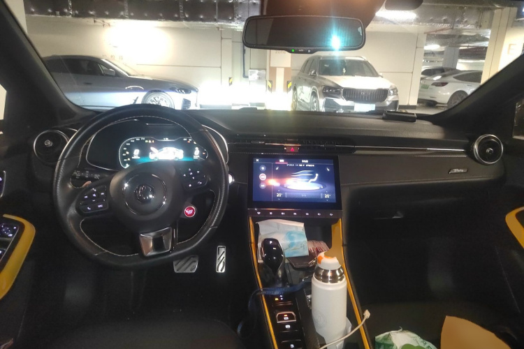 MG 6 New Energy 2022 immagine di auto #11