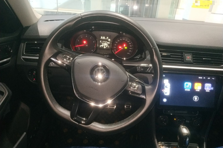 Volkswagen C-Trek 2019 car image #11