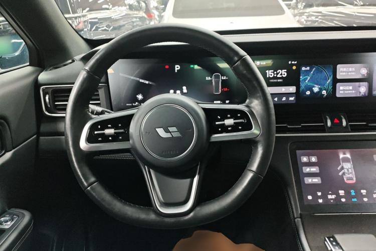 Li One 2021 صورة سيارة #11