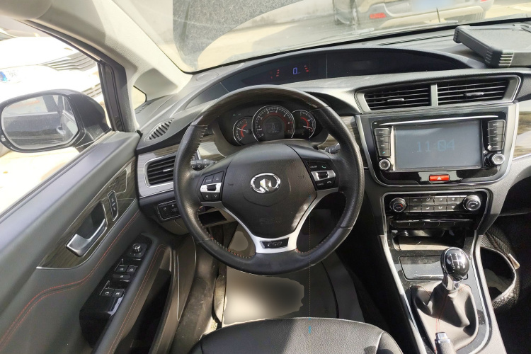 Great Wall C50 2015 #11 Great Wall C50 2015 car image #11