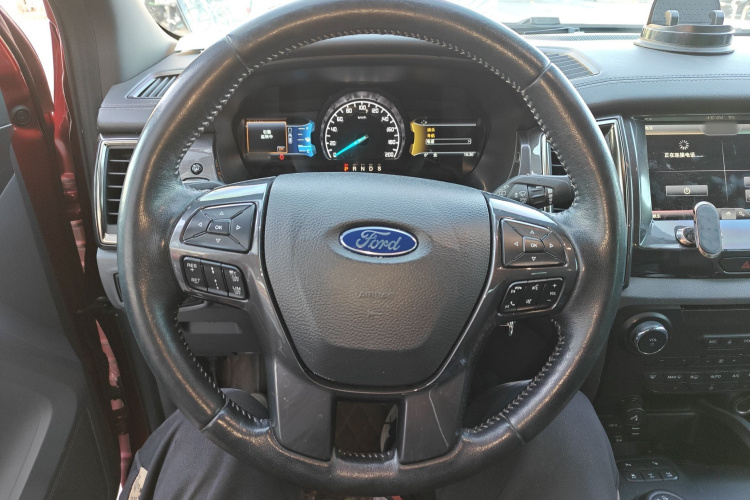 Ford Everest 2016 car image #11