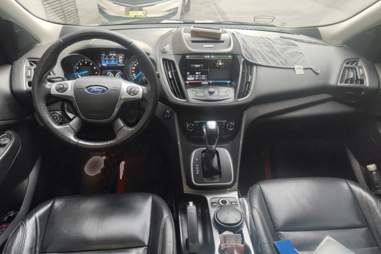 Ford Kuga 2014 car image #11