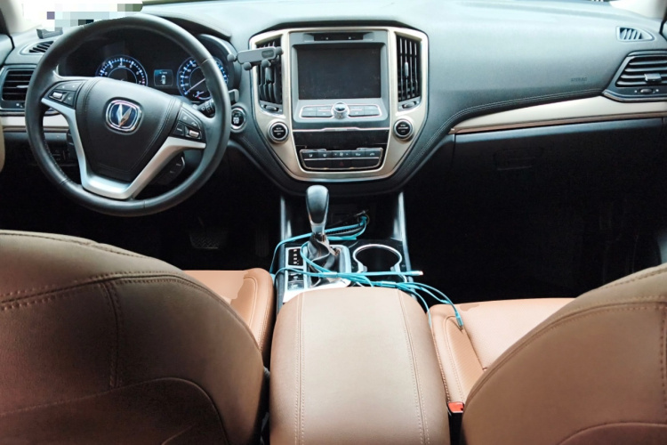 Changan CS95 2017 #11 Changan CS95 2017 صورة سيارة #11