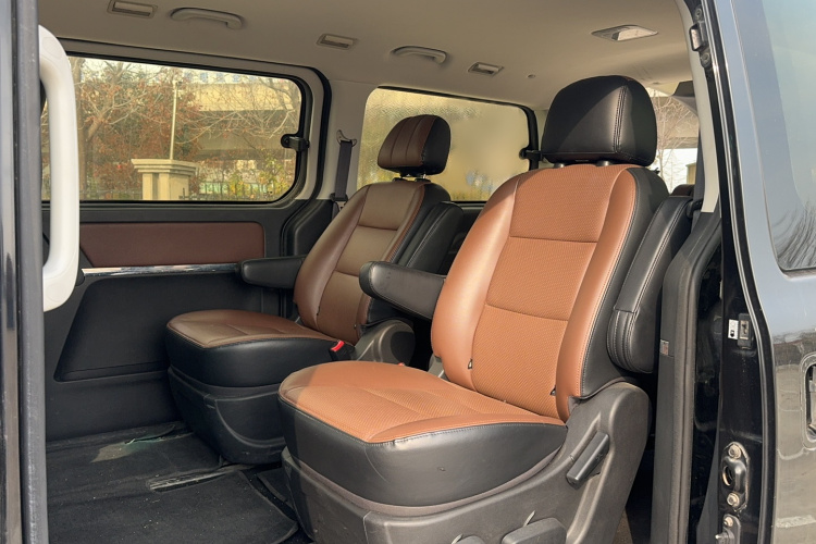 Forthing CM7 2016 #11 Forthing CM7 2016 immagine di auto #11