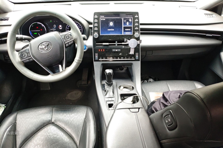 Toyota Avalon 2019 car image #11