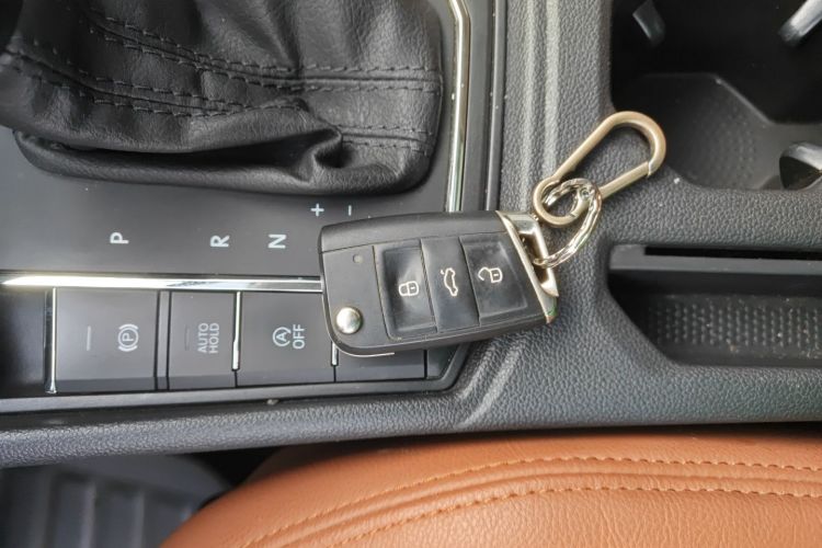 Volkswagen Lavida 2018 car image #11