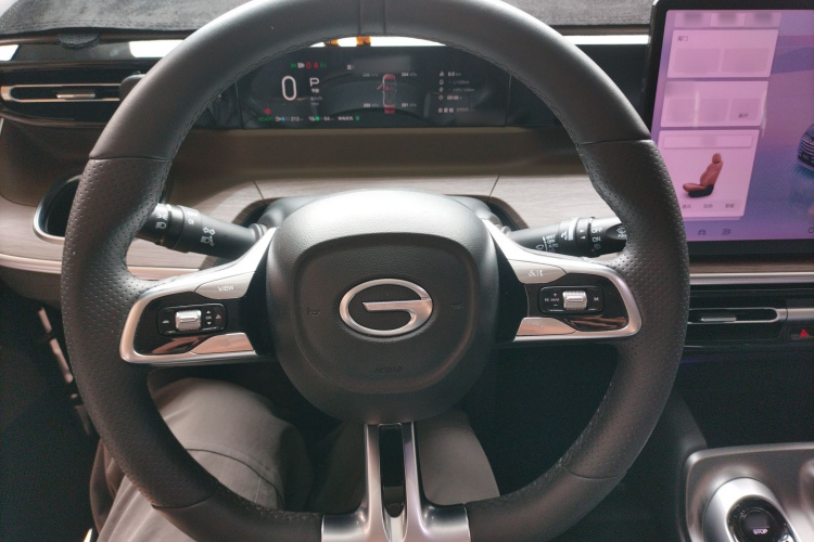 GAC Trumpchi E8 New Energy 2023 car image #11