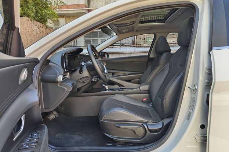 现代 伊兰特 2021 汽车图片 #11