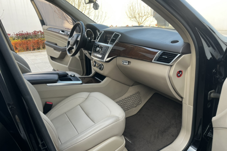 Mercedes-Benz M Class 2016 #11 Mercedes-Benz M Class 2016 car image #11