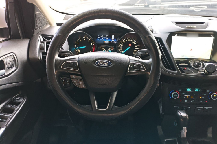 Ford Kuga 2017 #11 Ford Kuga 2017 car image #11