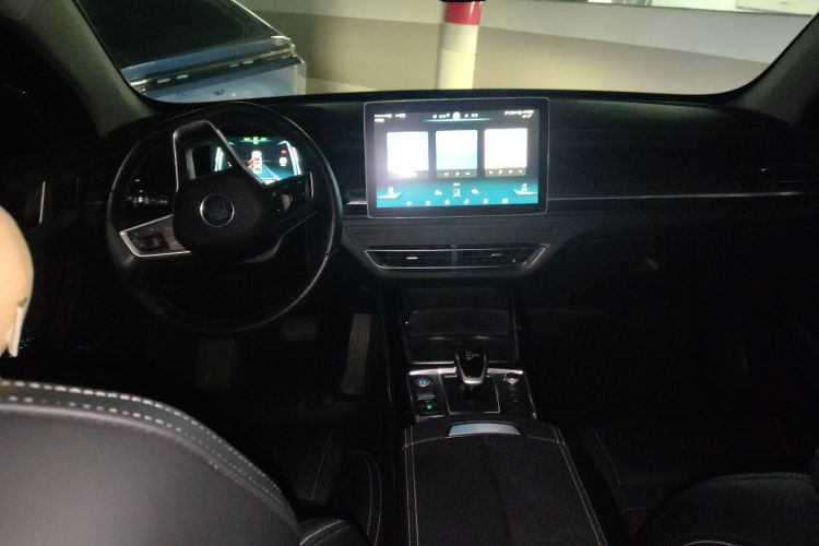 BYD Qin Pro New Energy 2020 immagine di auto #11