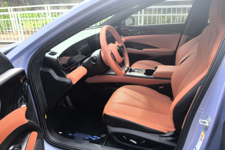 BYD Seal 2024 immagine di auto #11