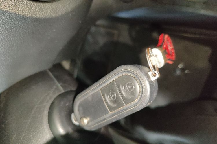 MG 3 2016 car image #11