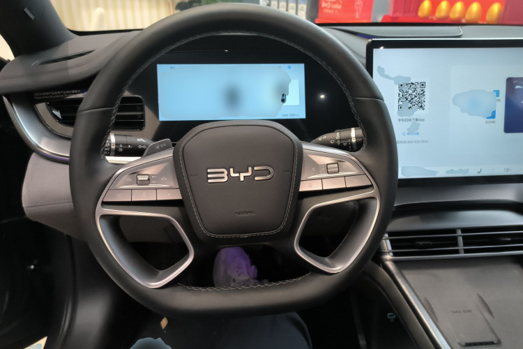 BYD Seal 07 DM-i 2025 car image #11