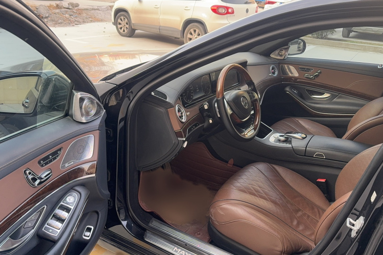 Mercedes-Benz Maybach S Class 2016 car image #11