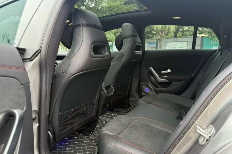 Mercedes-Benz CLA Class (Imported) 2025 #11 Mercedes-Benz CLA Class (Imported) 2025 car image #11