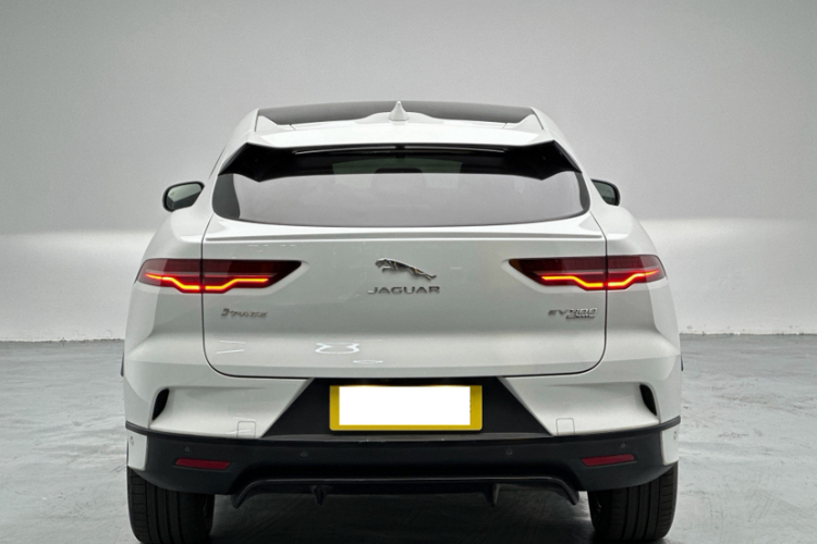 2020 car image #11