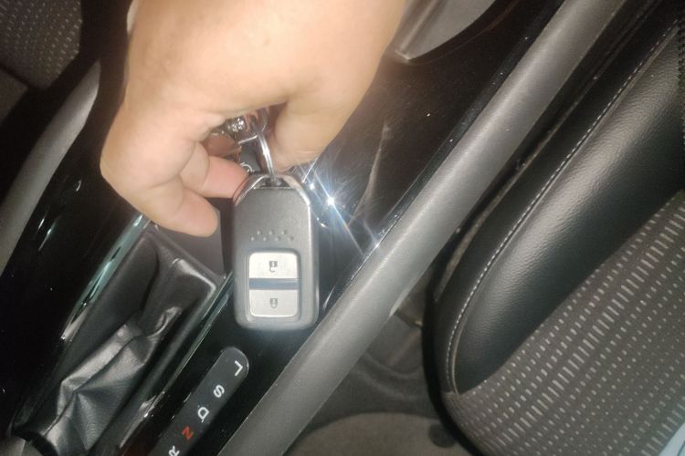 Honda VEZEL 2018 car image #11