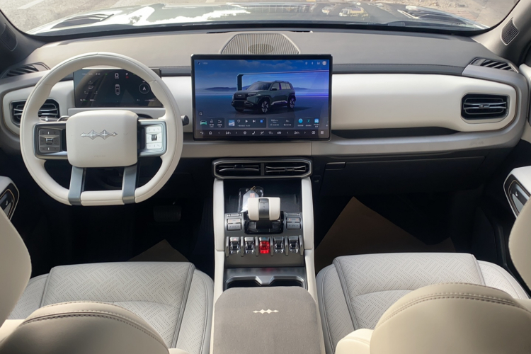 FangChengBao Tiger 3 2025 car image #11