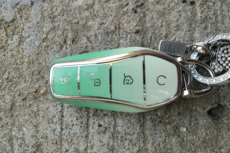 BYD YuanUP 2025 car image #11