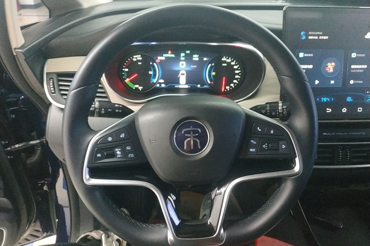 BYD Song MAX New Energy 2023 #11 BYD Song MAX New Energy 2023 car image #11