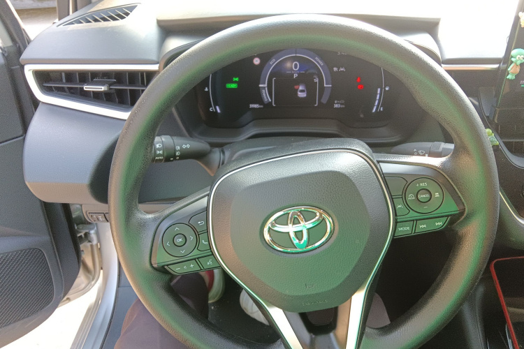 Toyota Corolla 2023 image de voiture #11