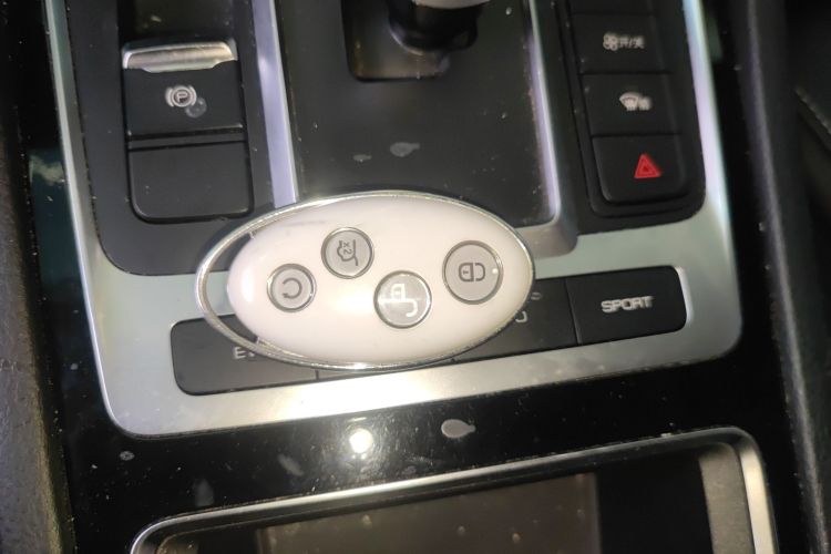 BYD Song MAX New Energy 2019 #11 BYD Song MAX New Energy 2019 car image #11