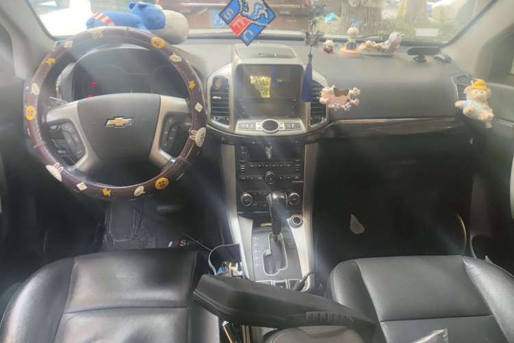 Chevrolet Captiva 2016 car image #11