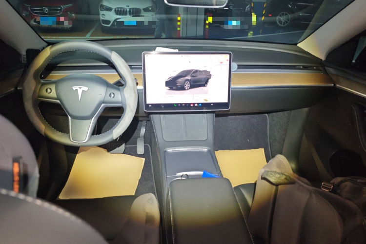 Tesla Model Y 2022 #11 Tesla Model Y 2022 car image #11