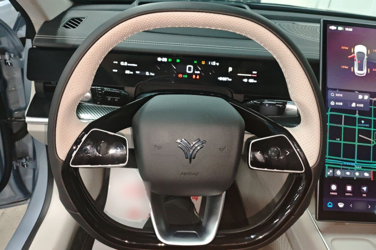 哪吒汽车 哪吒S猎装 2025 汽车图片 #11