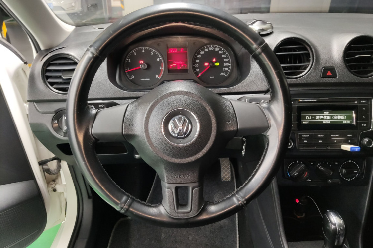 Jetta Jetta 2015 #11 Jetta Jetta 2015 car image #11