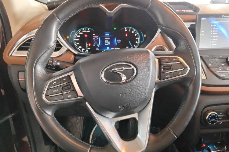 Soueast DX7 2016 car image #11