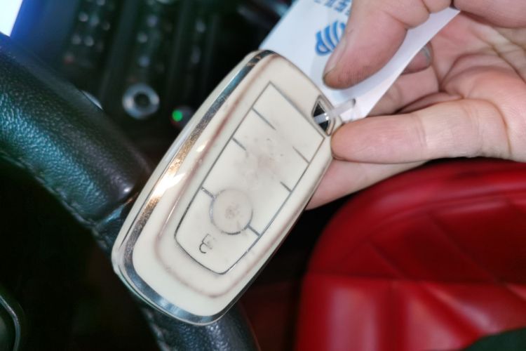 Ford 2019 car image #11