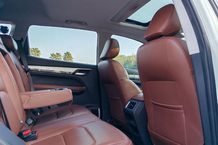 GEELY Vision X6 2022 car image #11