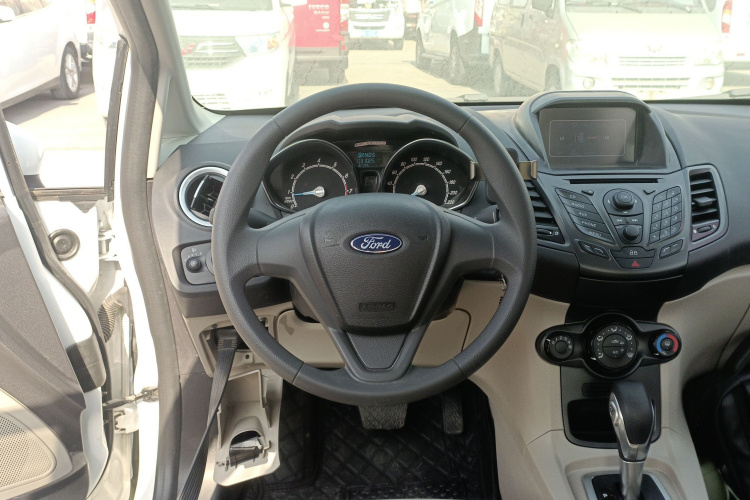 Ford Fiesta 2016 car image #11